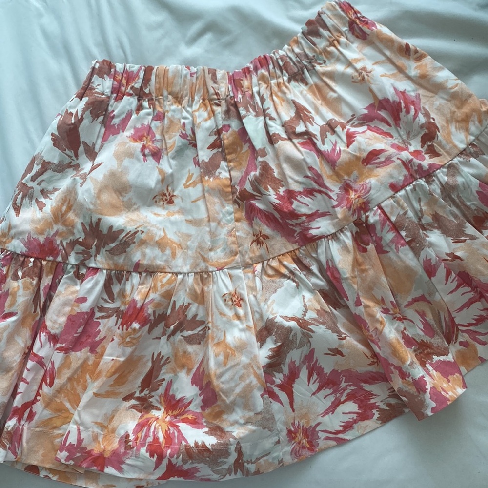 A&F Skirt - Picture 3 of 4